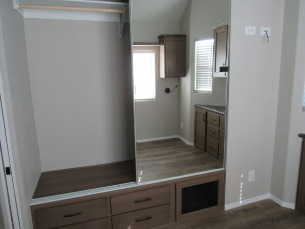 RoamLite Tiny House On Wheels - Image 16